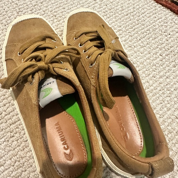 Cariuma suede women’s shoes - Picture 12 of 13